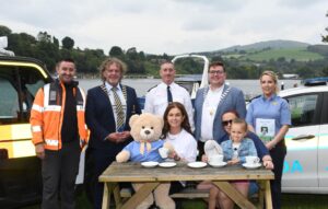 Pic 2 Killaloe Coast Guard, Mayor Alan O'Callaghan, Superintendent Eddie Golden, Cathaoirleach Declan Burgess, Garda Gemma Maguire & Sitting Garda Staff Breda Breen, Sergeant Deirdre Doherty & Daughter