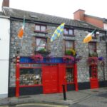 Lucas bar ennis